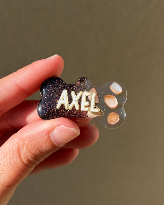 Half clear half glitter tags