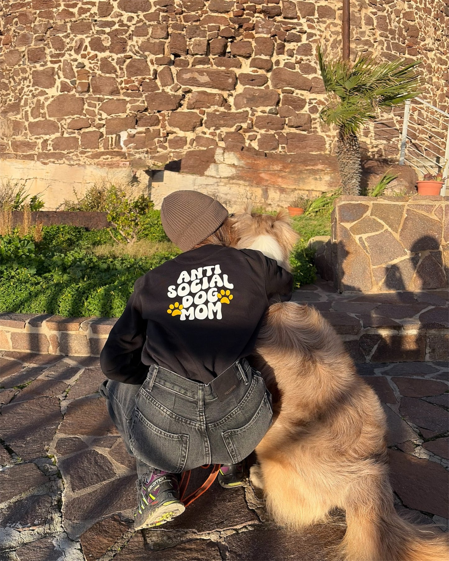 "Antisocial Dog Mom" - felpa