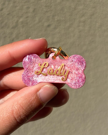 Tags with glitter on the corners